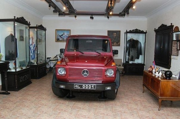 1990 Mercedes-Benz G-Class Vasgen Sargsyan Blank Meme Template