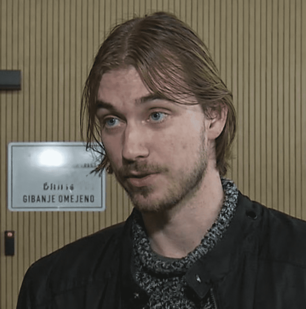 34 ur brez toplega obroka Blank Meme Template