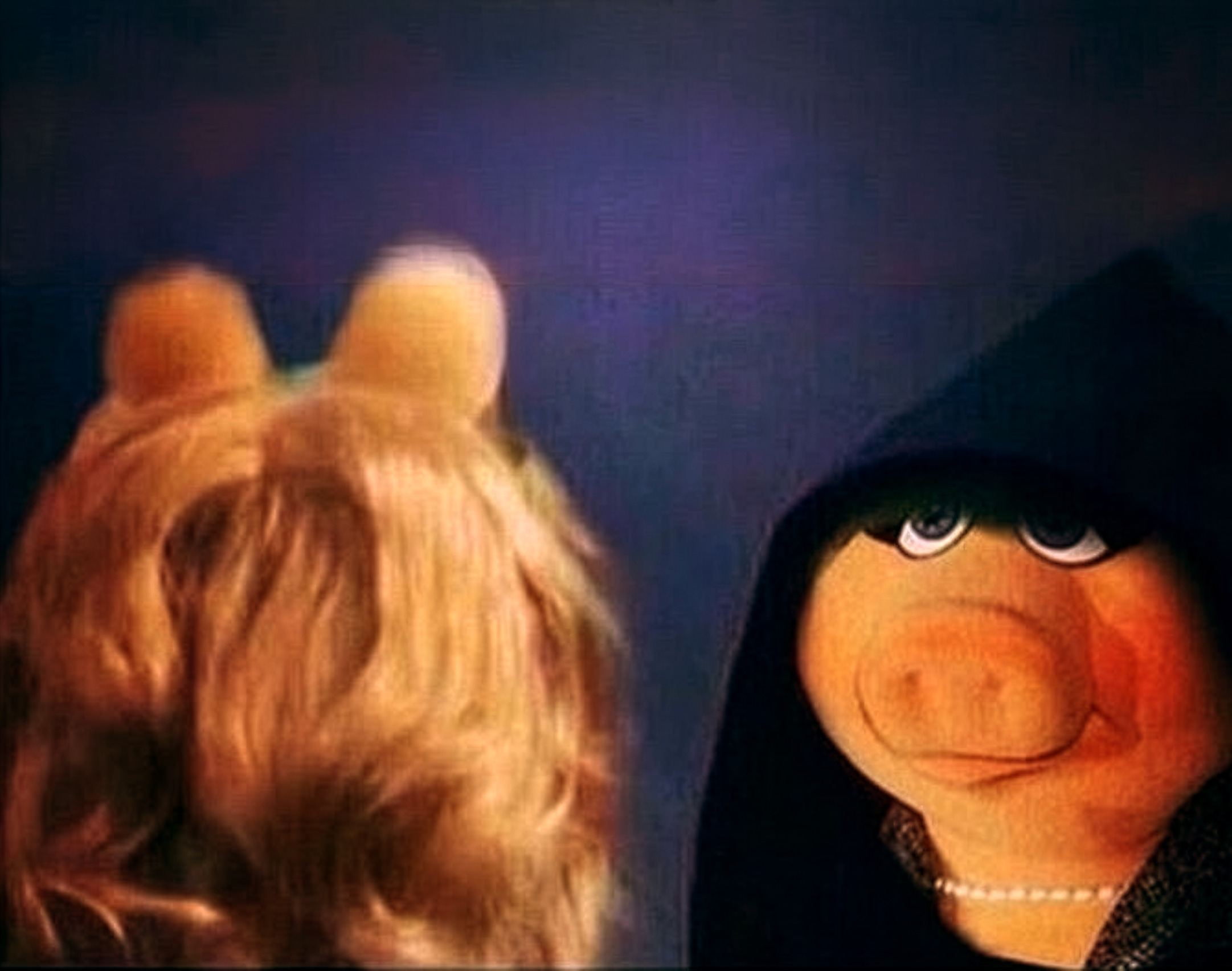 Dark Miss Piggy Blank Meme Template