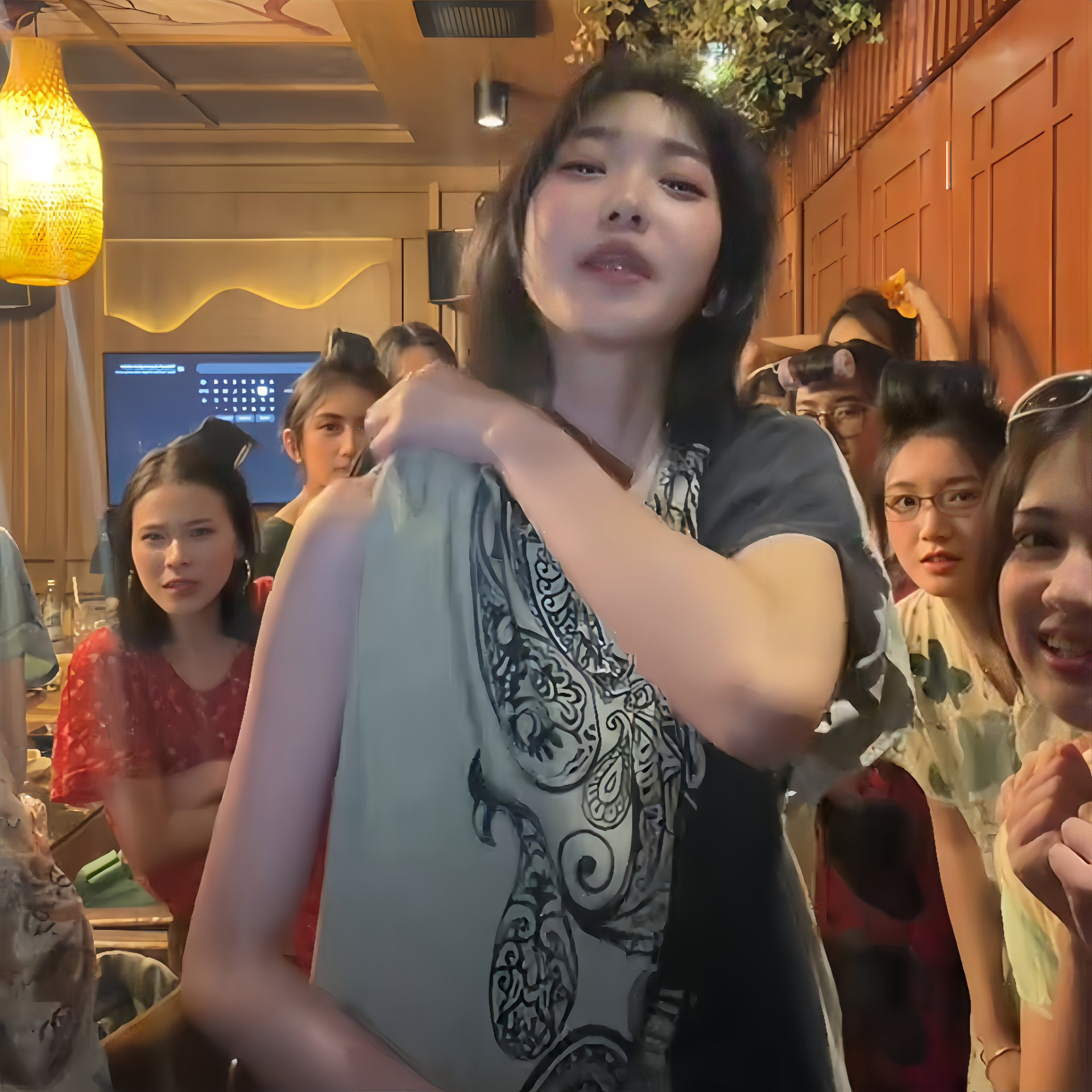 Oline Blank Meme Template