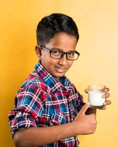 Jaldi jaldi Dudh pi leta hu Blank Meme Template