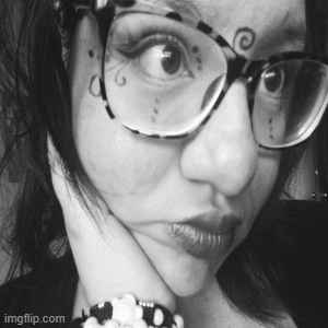 its me hi | image tagged in gifs | made w/ Imgflip images-to-gif maker