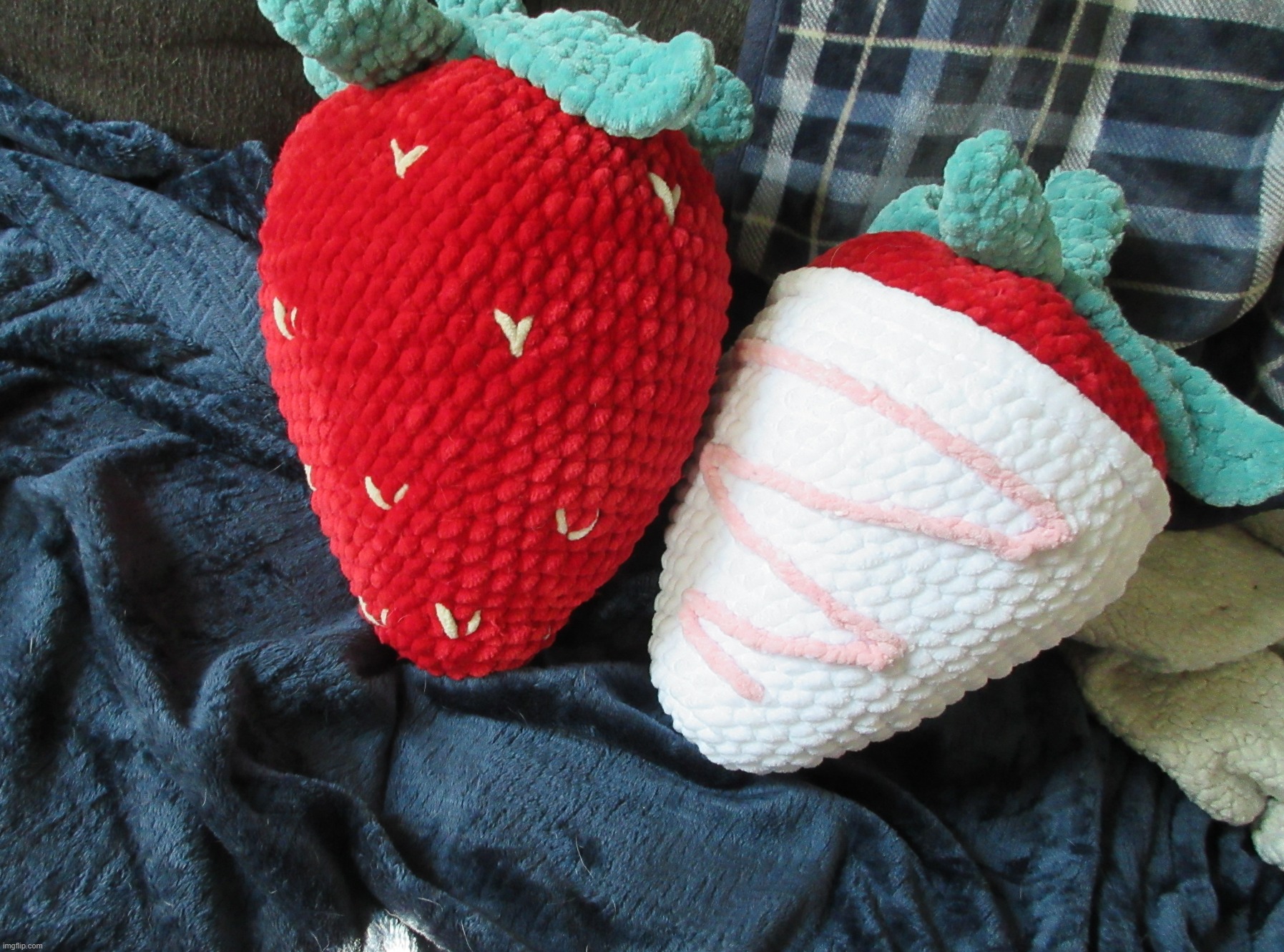 i made some strawberries | made w/ Imgflip meme maker