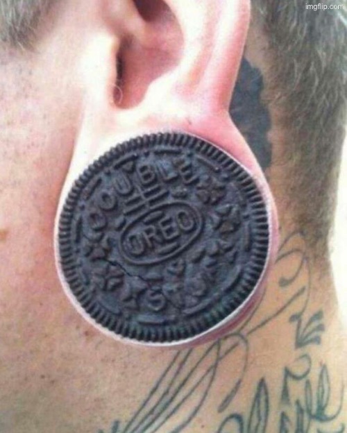 Oreo Ear | image tagged in cursed images,oreos,big ears,what a terrible day to have eyes,cookies,excuse me wtf | made w/ Imgflip meme maker