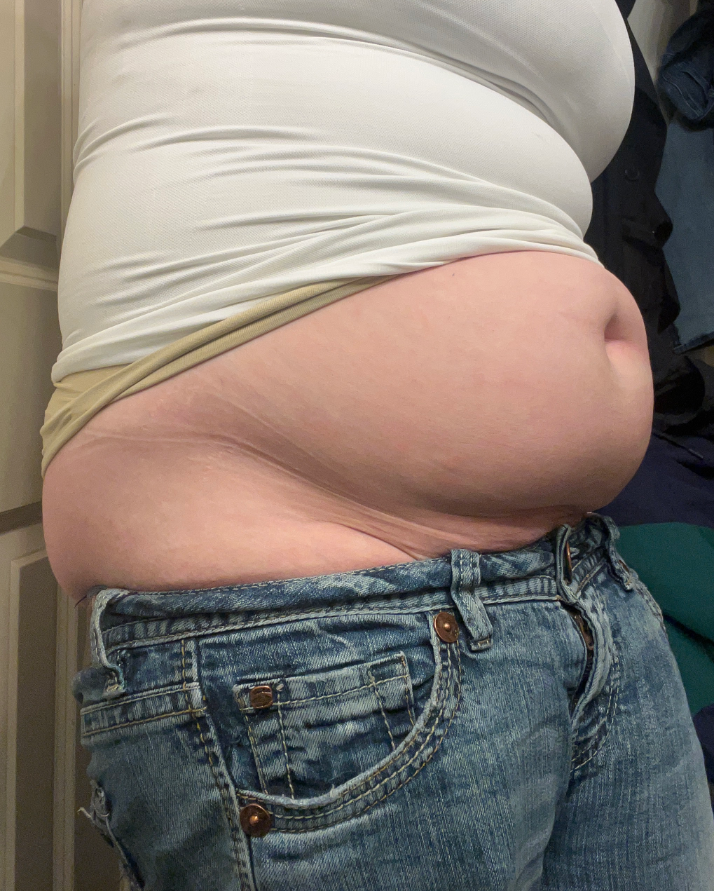 Beer belly lady Blank Meme Template