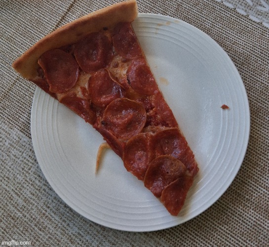 What sociopathic nutjob cut my pizza this way (only in wisconsin istg) | made w/ Imgflip meme maker