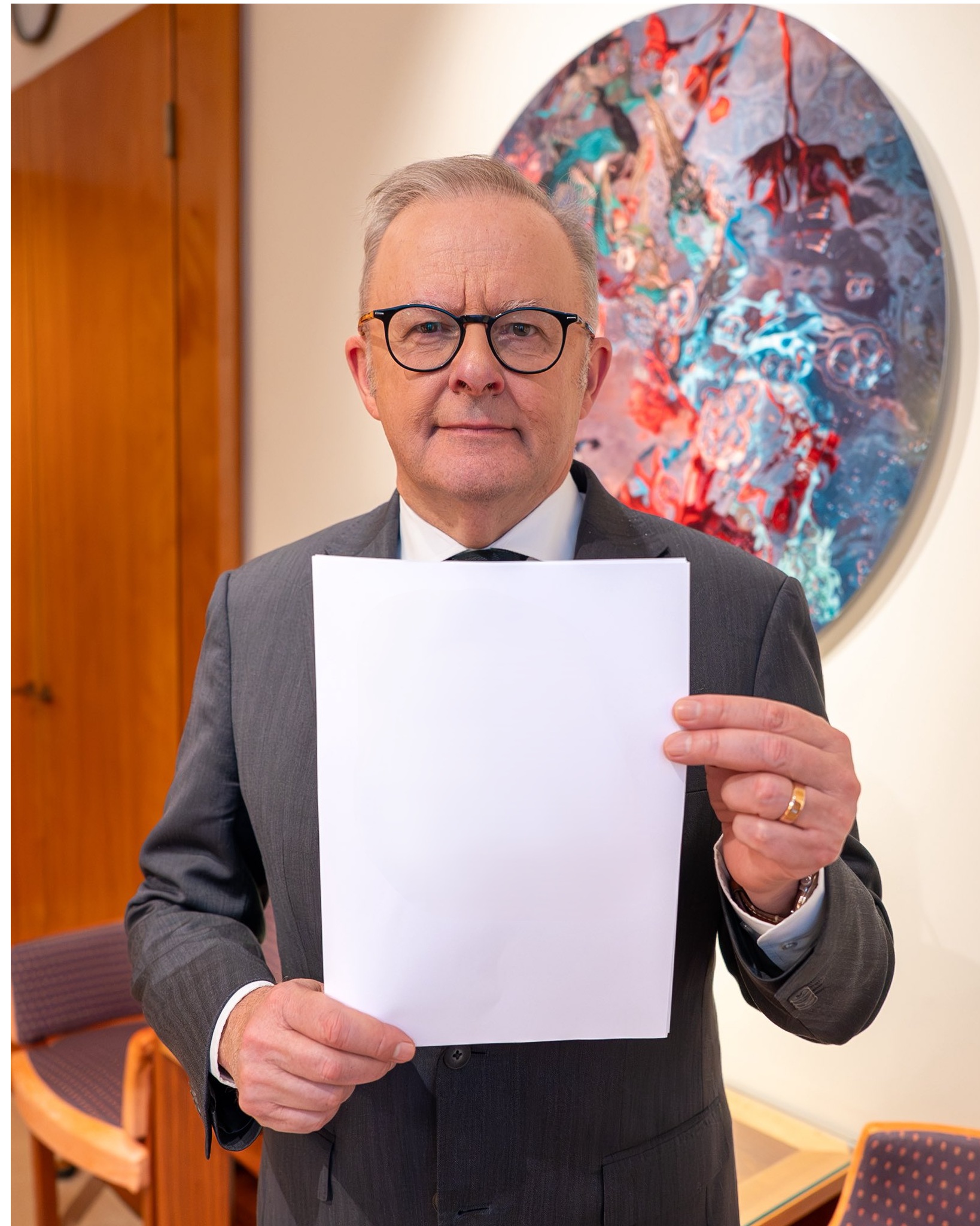 Albo PM Blank Meme Template