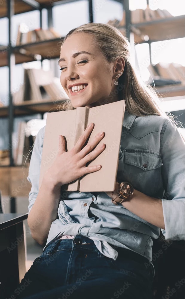 Smiling woman Blank Meme Template