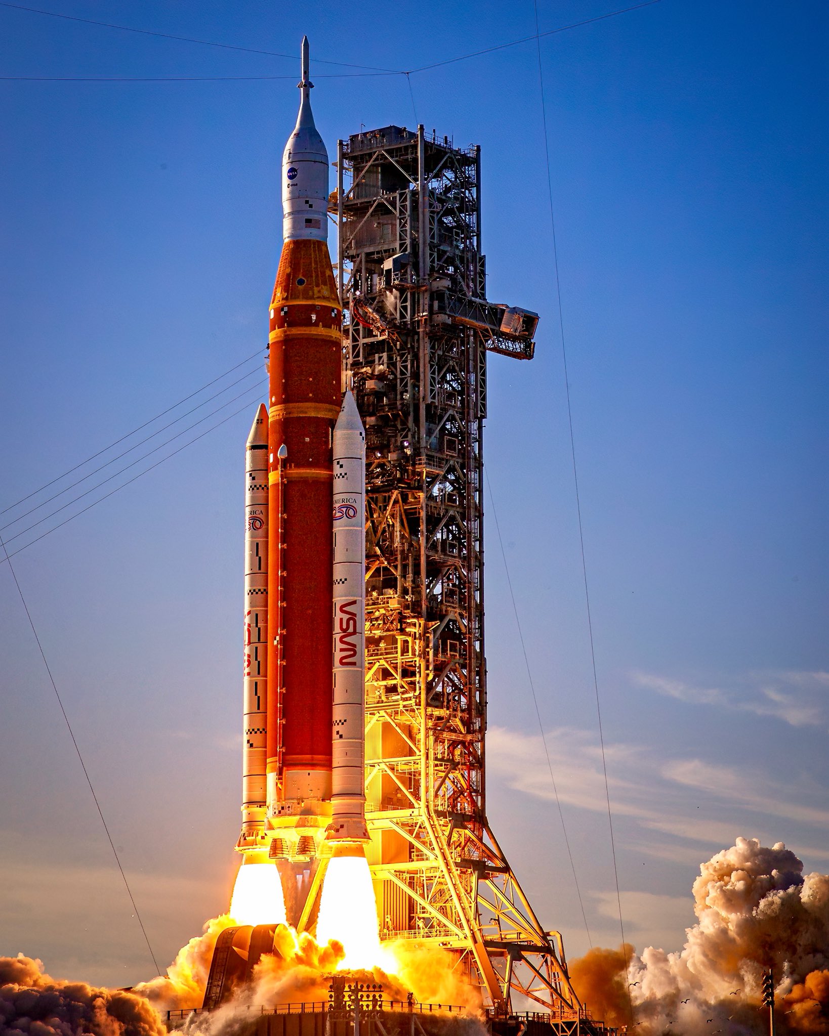 Artemis II Blank Meme Template