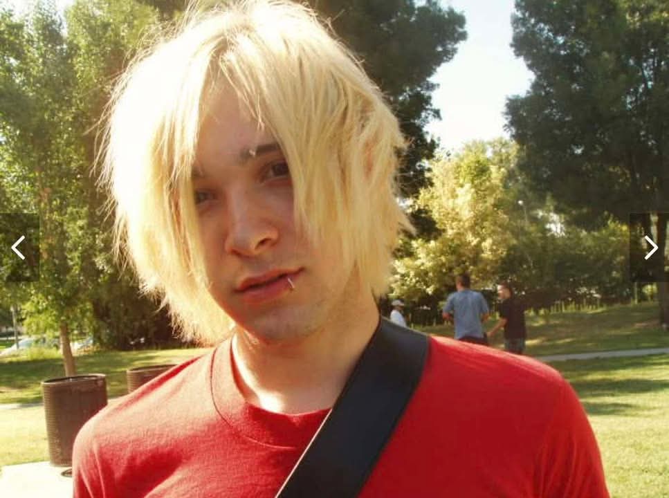 Early 2000s guy Blank Meme Template