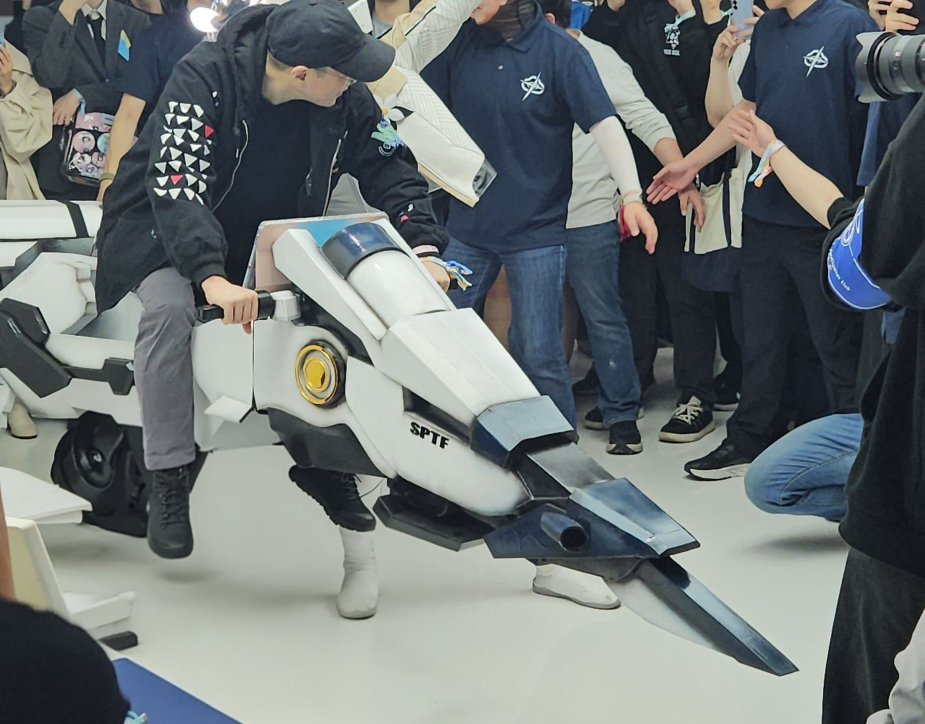 kicau mania, kim yongha Blank Meme Template