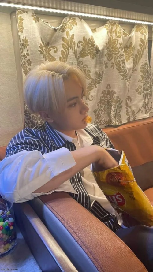 boyfriend pics for da ladies day 4 | image tagged in why are you reading this | made w/ Imgflip meme maker