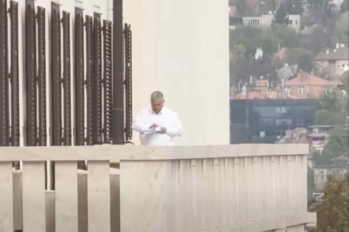 Orbán Karmelita good bye Blank Meme Template