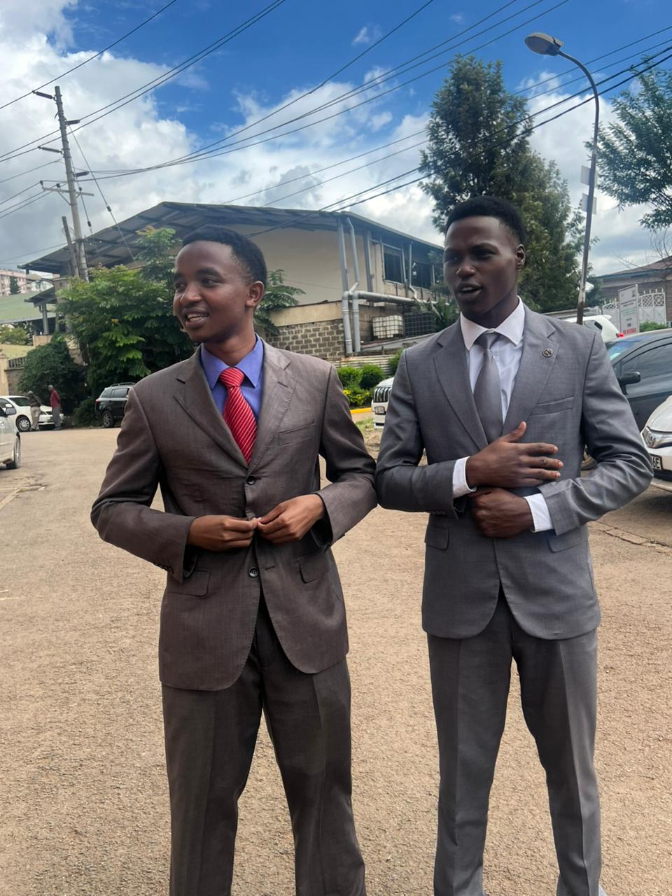 Mzee mzima Blank Meme Template