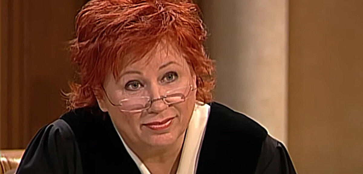 Richterin Barbara Salesch Blank Meme Template