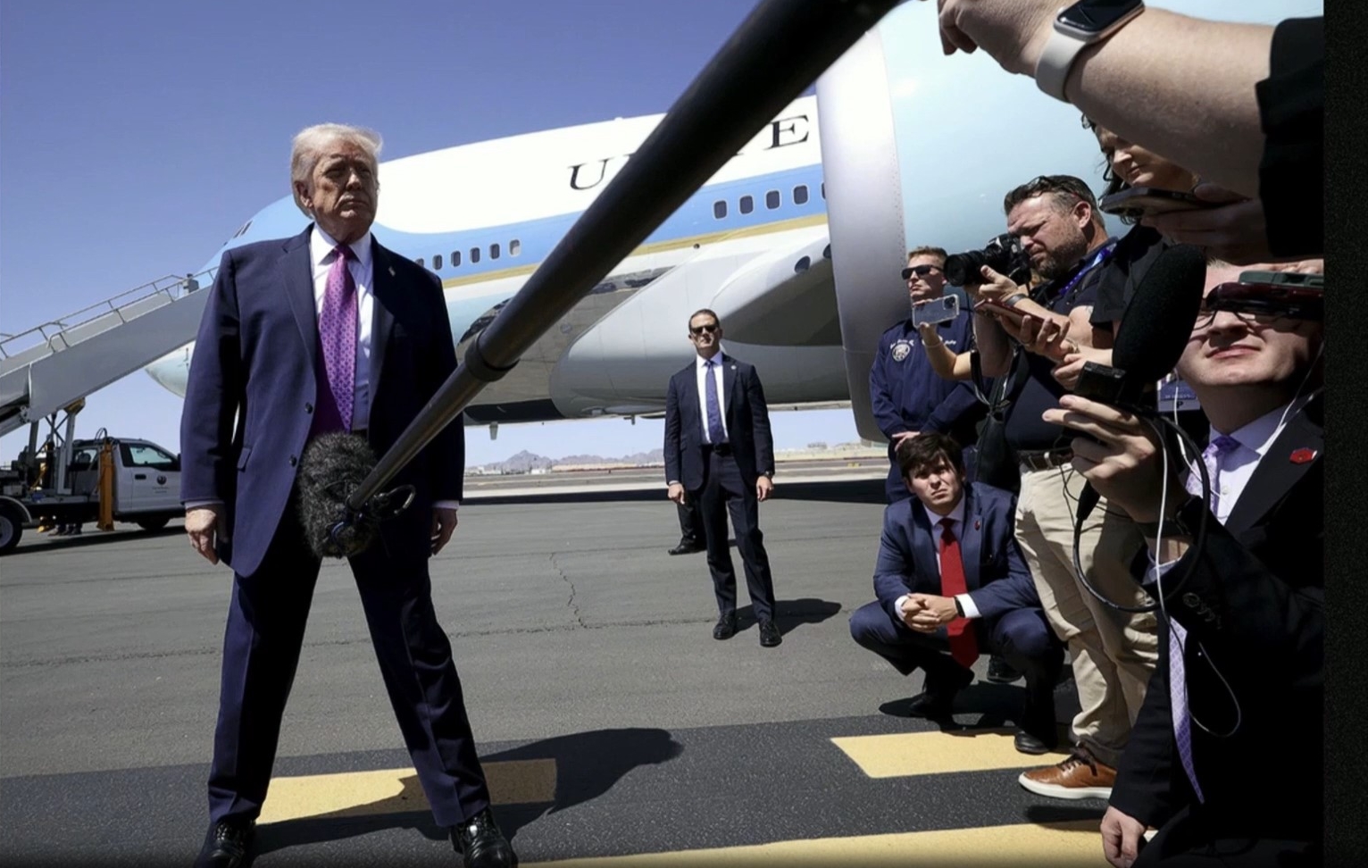 High Quality MEDIA FAILED AGAIN Blank Meme Template