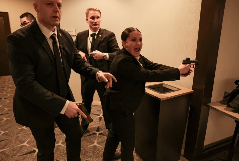 yelling secret service woman Blank Meme Template