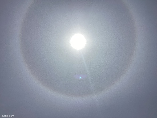 Ring around sun | image tagged in memes | made w/ Imgflip meme maker