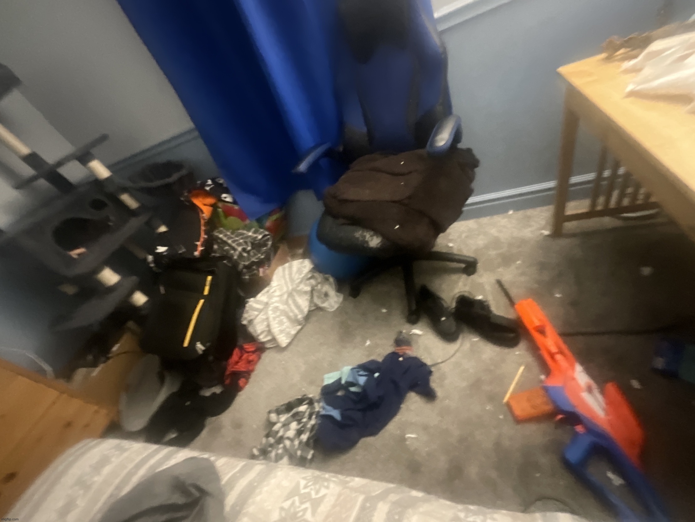 should i clean my floor? | image tagged in i am not a femboy | made w/ Imgflip meme maker