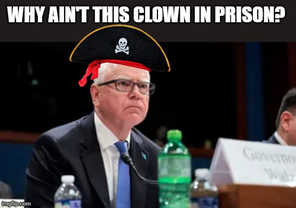 Somali Pirate leader needs to be in jail | image tagged in aruq9p jpg,pirate,leader,capn | made w/ Imgflip meme maker