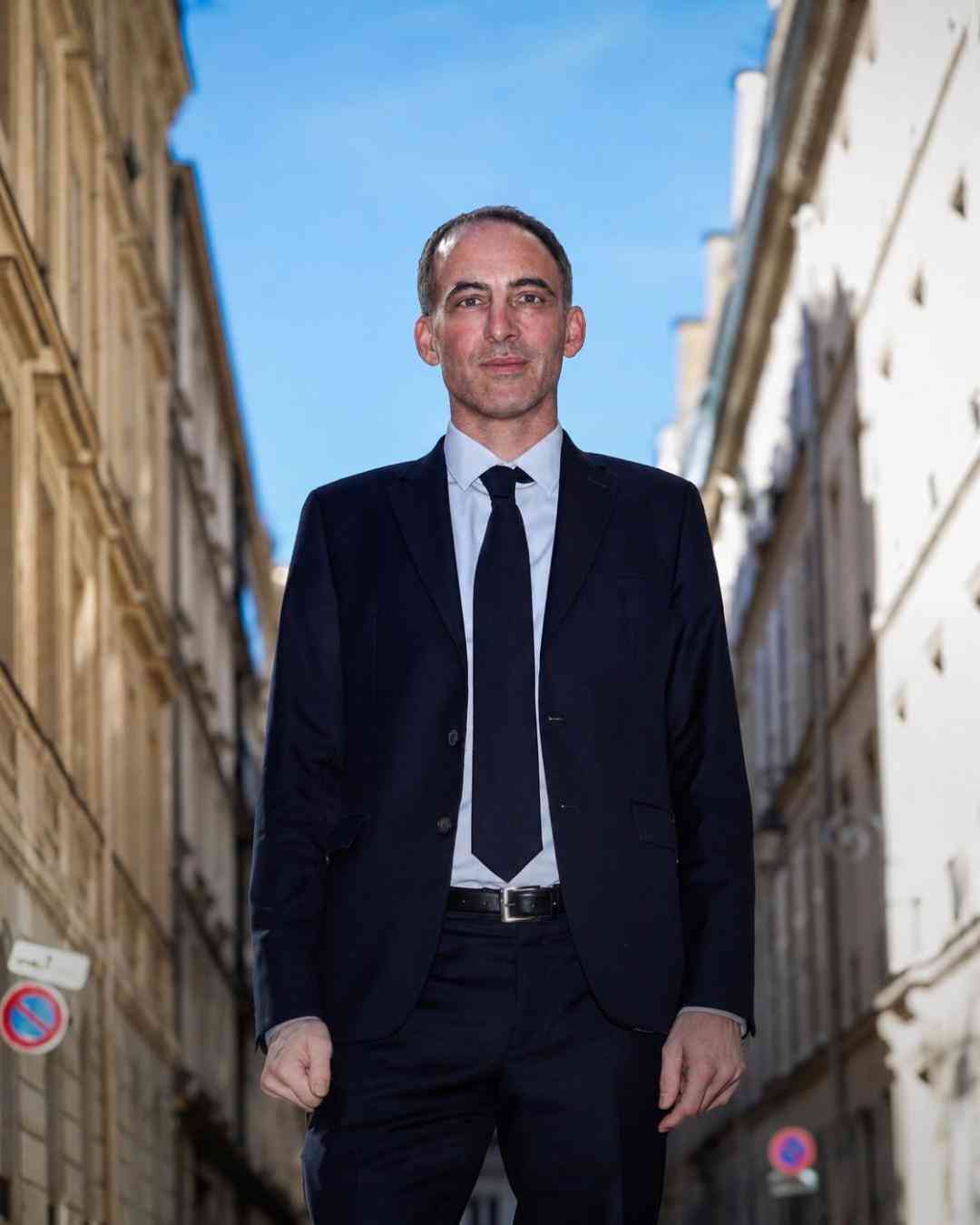 Glucksman at your door Blank Meme Template