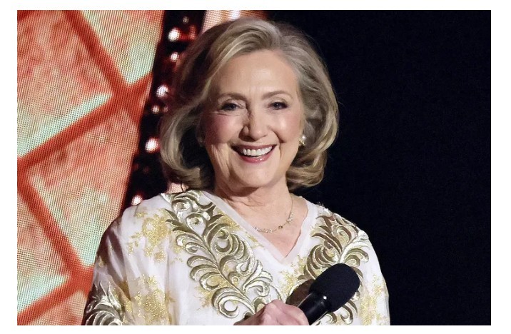 Hillary Heart Throb I'm so in Love Blank Meme Template