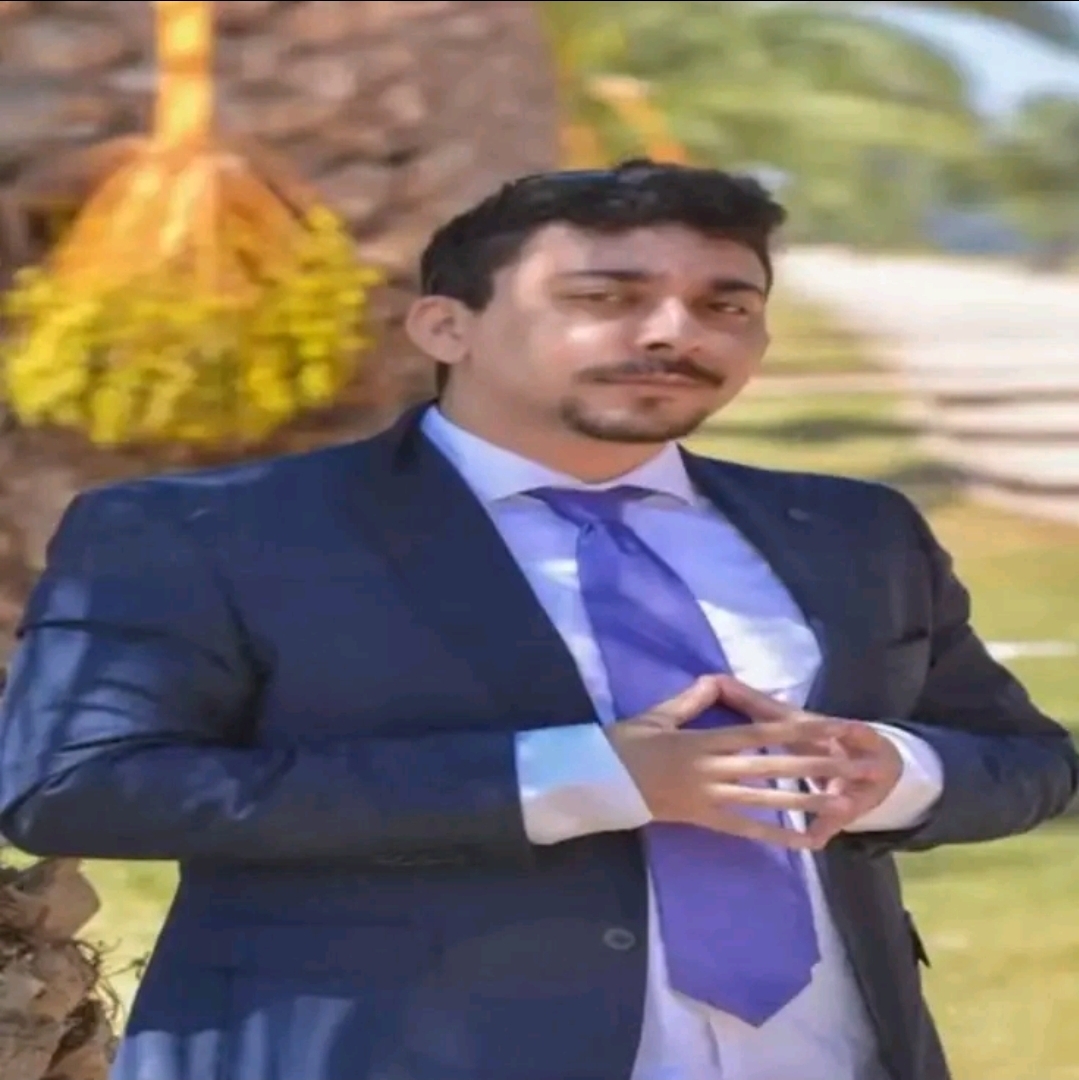 Wide Yahiamice Blank Meme Template
