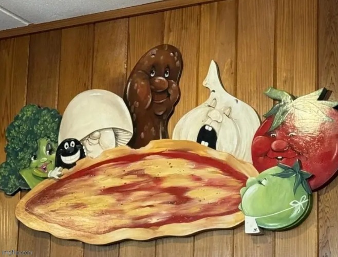 pizza be eating ITSELF! | image tagged in le gasp,pizza,retsraunt | made w/ Imgflip meme maker
