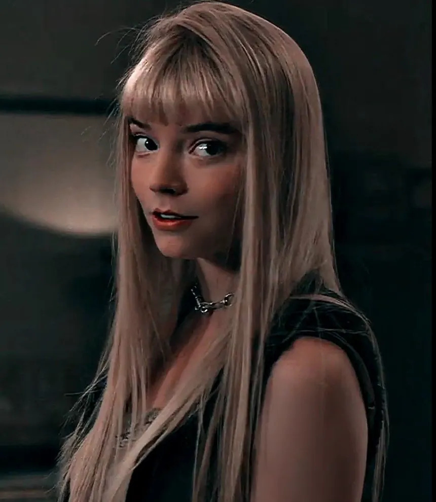 Anya Taylor-Joy Blank Meme Template