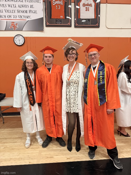 It’s my Graduation today, I’m all the way on the right, someone I’m crushing a bit on is next to me, I call her Liz | image tagged in dun dun du dun,floof | made w/ Imgflip meme maker