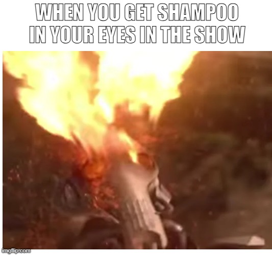 General Grievous Shampoo | When you get shampoo in your eyes in the show | image tagged in general grievous,soap,star wars,shampoo | made w/ Imgflip meme maker