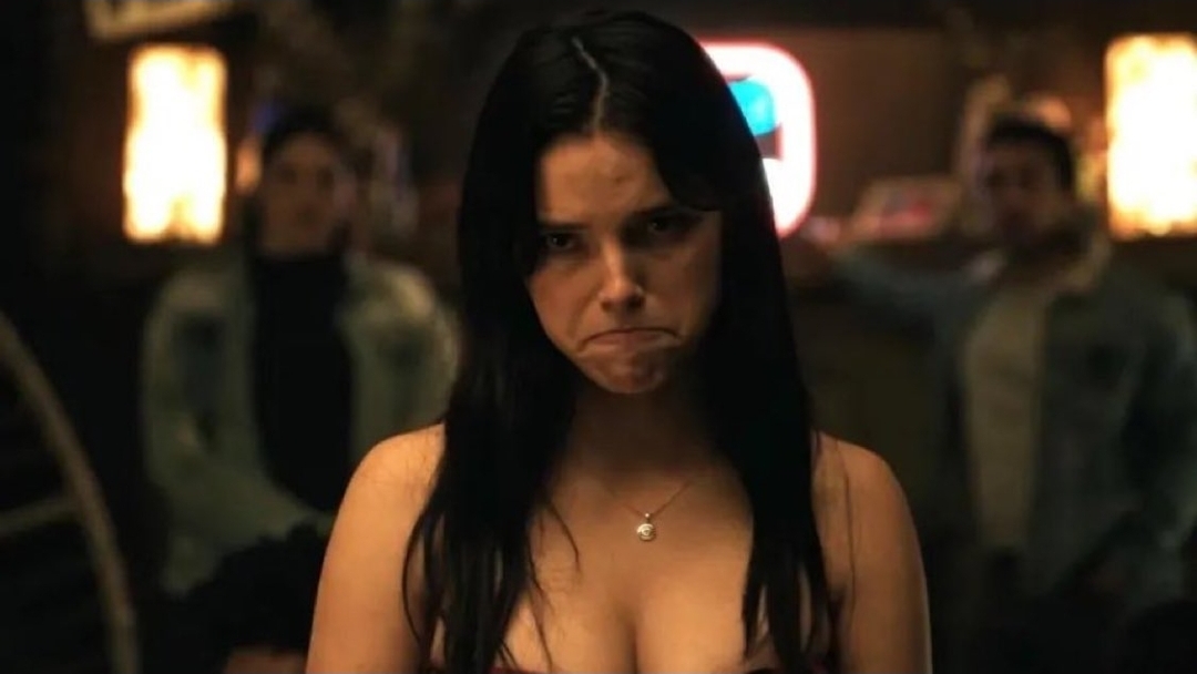 How women look at you when, obsession Blank Meme Template