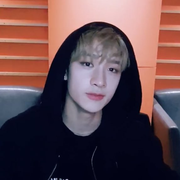 High Quality Skz BangChan depression ex gf Blank Meme Template