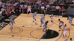 DeAndre Jordan finishes alley-oop with thunderous slam dunk (Video / GIF)