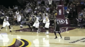 Dion Waiters hits LeBron James in face with pass (Video/GIF)