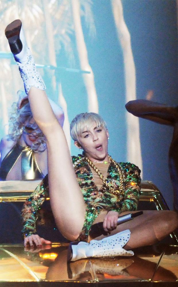 Miley Cyrus' singing vagina Blank Meme Template