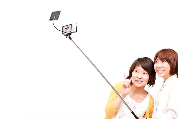 High Quality Selfie Stick Blank Meme Template