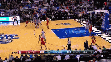 Victor Oladipo ices Magic win over Rockets with 360 slam dunk (Video / GIF)