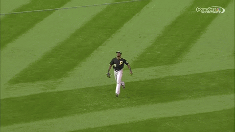 Gregory Polanco's outfield stumble gives Cubs extra-inning win (GIF)