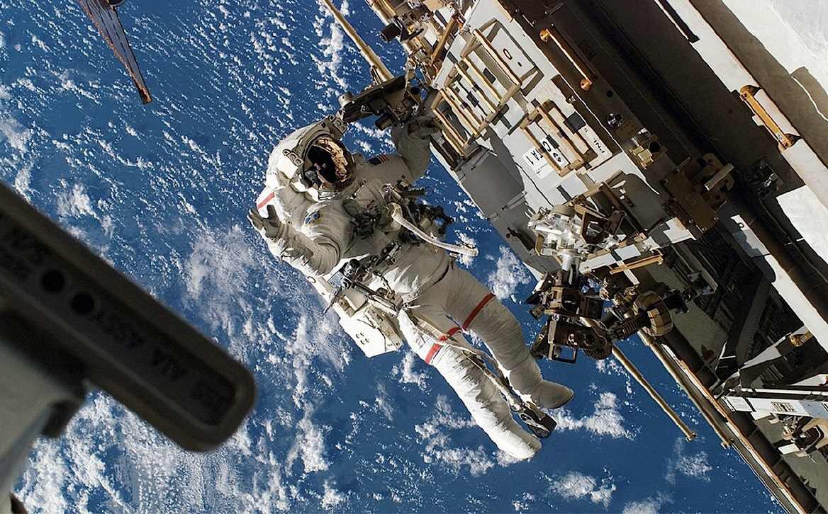 Astronaut Blank Meme Template