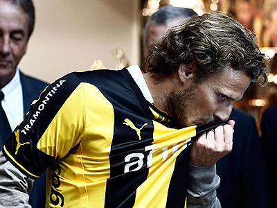 Forlán Peñarol Blank Meme Template