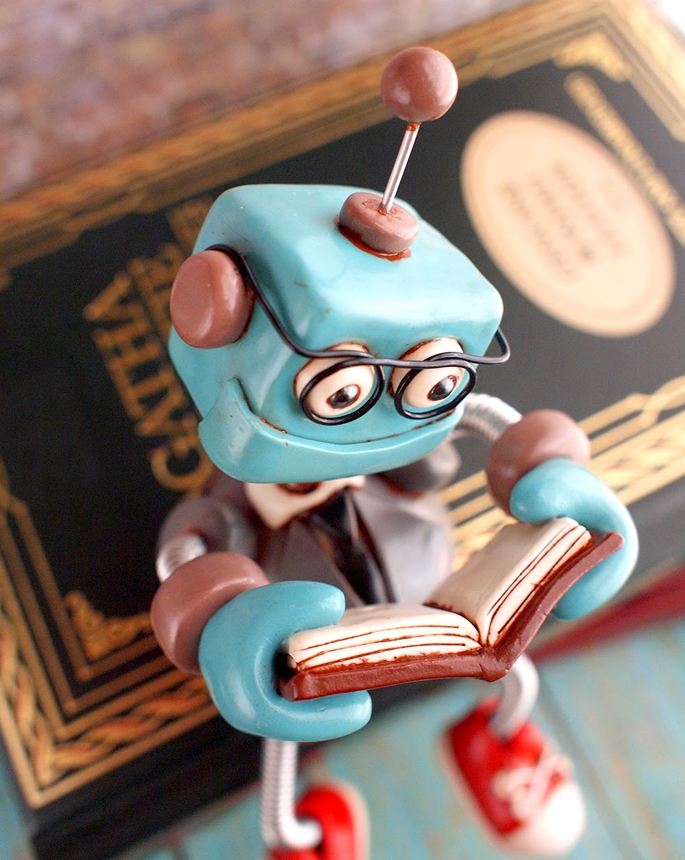 readingrobotpinelove Blank Meme Template