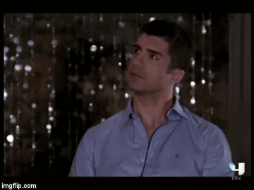 -Dobro, MODESTY, nije valjda da ti se ja ne sviđam? Sigurno da nisam idealan. Ali ja računam na tvoju maštu. | image tagged in gifs | made w/ Imgflip video-to-gif maker